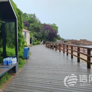 青島沿海出現(xiàn)“無(wú)人售水點(diǎn)” 檢驗(yàn)了誠(chéng)信但是不合法