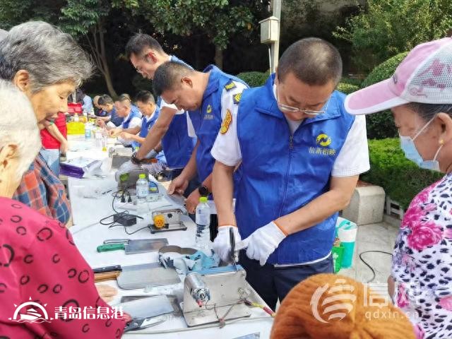 信新相映走進少山路社區(qū) 家電維修“專業(yè)戶”讓居民幸福感滿滿