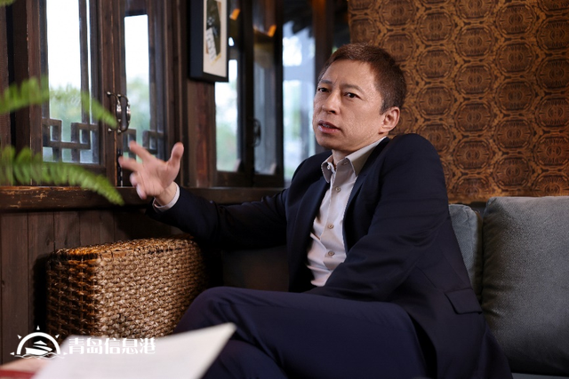 張朝陽(yáng)：搜狐發(fā)力知識(shí)直播 未來(lái)以“社交分發(fā)”為新切口