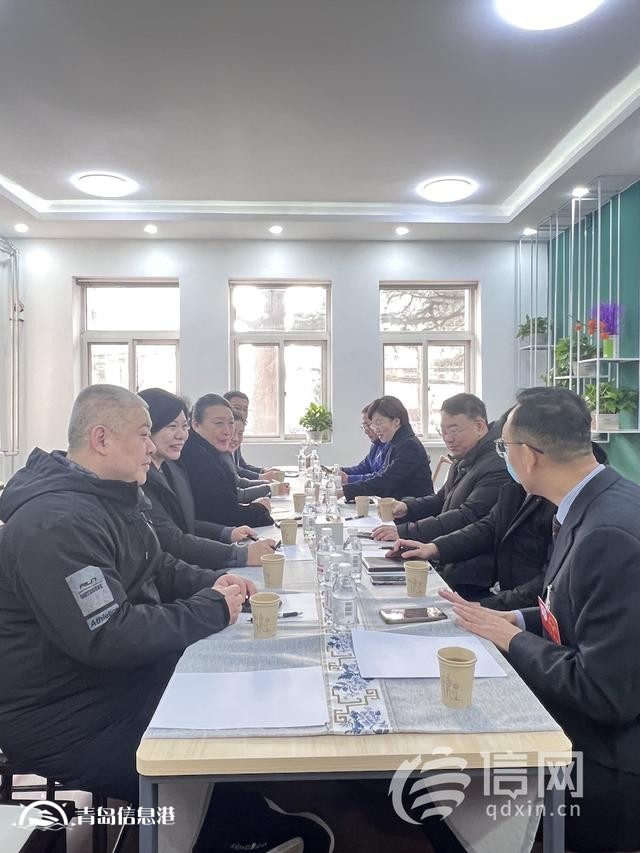 信網(wǎng)探班提案組：肩負委員重托 他們默默付出