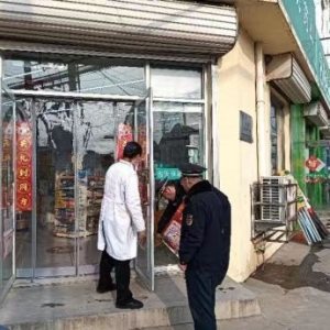 嚴(yán)厲打擊“小廣告”，推動(dòng)“小廣告”整治 常態(tài)化