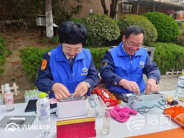 信新相映走進少山路社區(qū) 資深成員手把手教授新人服務技能