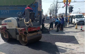 南村鎮(zhèn)修復(fù)道路破損，守護(hù)出行安全