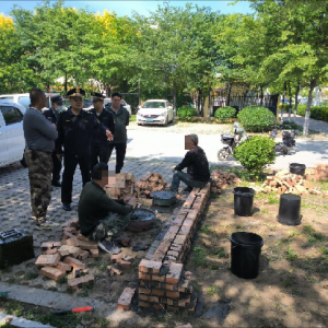 鳳臺執(zhí)法中隊開展占路施工專項整治 守護城市公共利益