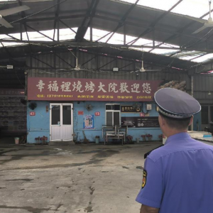 鳳臺(tái)執(zhí)法中隊(duì)黨支部：嚴(yán)格執(zhí)法治油煙，守護(hù)宜居好環(huán)境