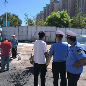 鳳臺執(zhí)法中隊(duì)：守護(hù)圍擋安全，助力城市建設(shè)