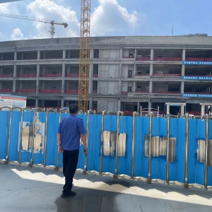 平度市東閣街道執(zhí)法中隊(duì)：抓好揚(yáng)塵治理，守護(hù)城市藍(lán)天