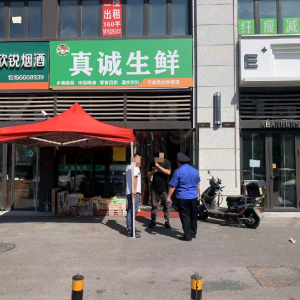 鳳臺執(zhí)法中隊清理城市“頑疾”，還路于民