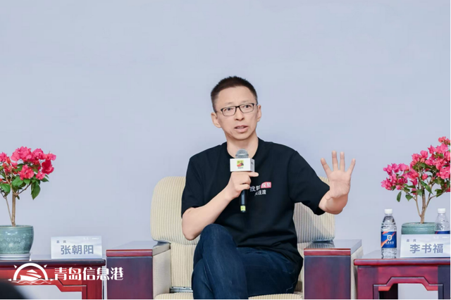張朝陽對話李書福：企業(yè)的真正價值不止利潤，更關(guān)乎社會責(zé)任