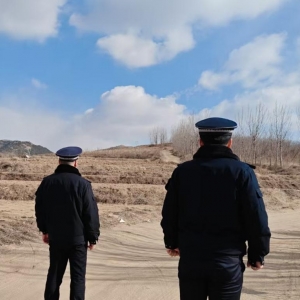 平度市東閣街道執(zhí)法中隊(duì)對(duì)隨意傾倒建筑垃圾“零容忍”，守護(hù)生態(tài)環(huán)境底線 ...