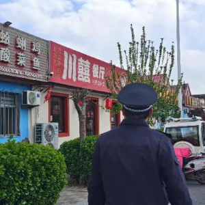 平度市鳳臺執(zhí)法中隊：開展戶外廣告設施安全專項整治行動