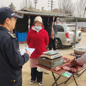 平度市東閣街道執(zhí)法中隊(duì)嚴(yán)厲打擊畜禽私屠濫宰